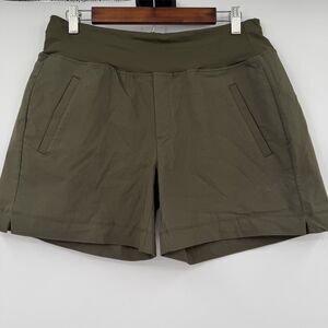 Swiss Alps Trekkie Shorts Womens M Lichen Green Stretch Hiking Travel Pull On